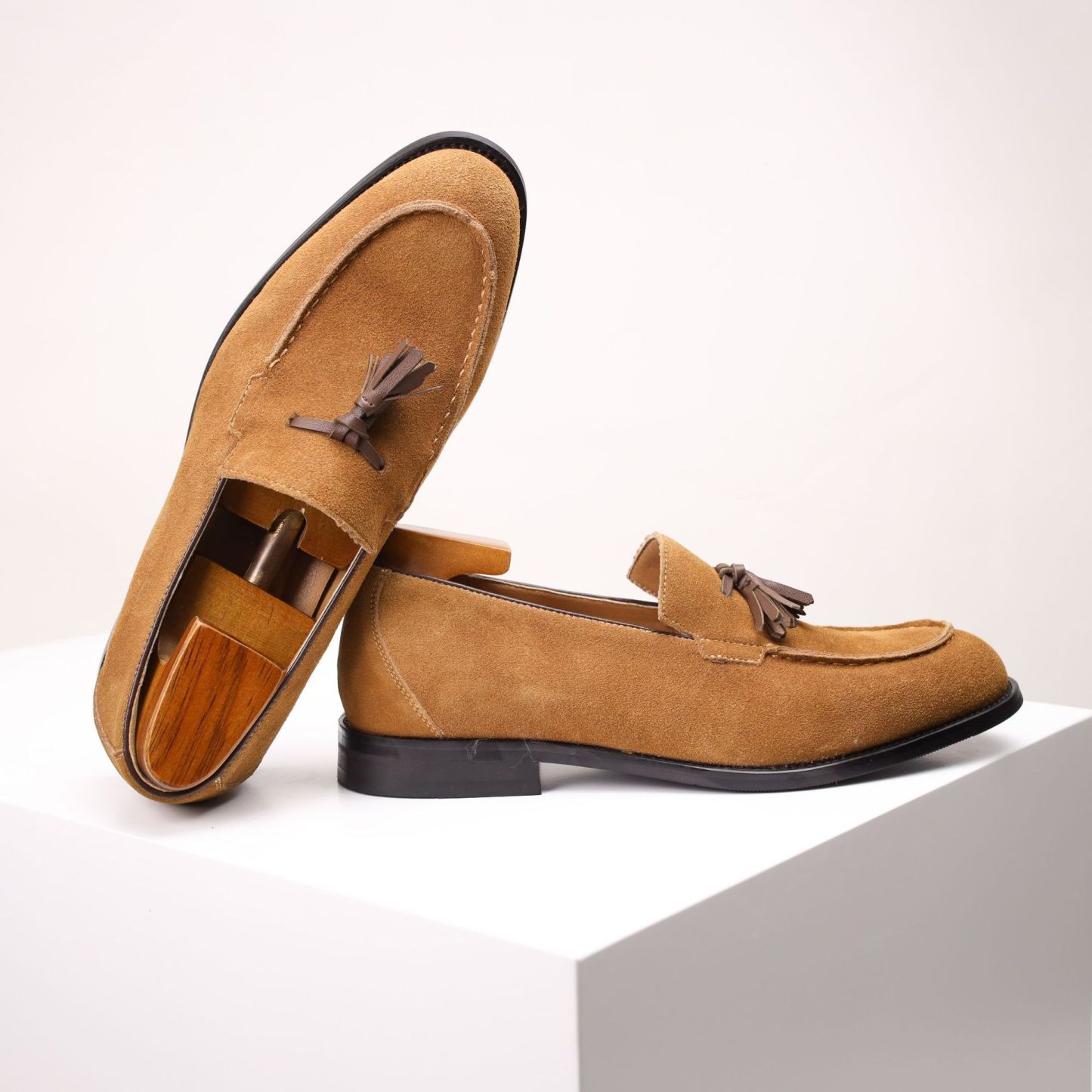 Effortless Wear Suede Tassel Loafers for Men