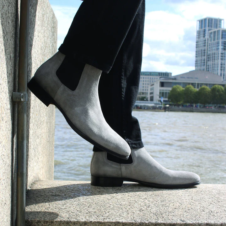 showing pull tab and clean design lines of the Chelsea boots-Colinshoes