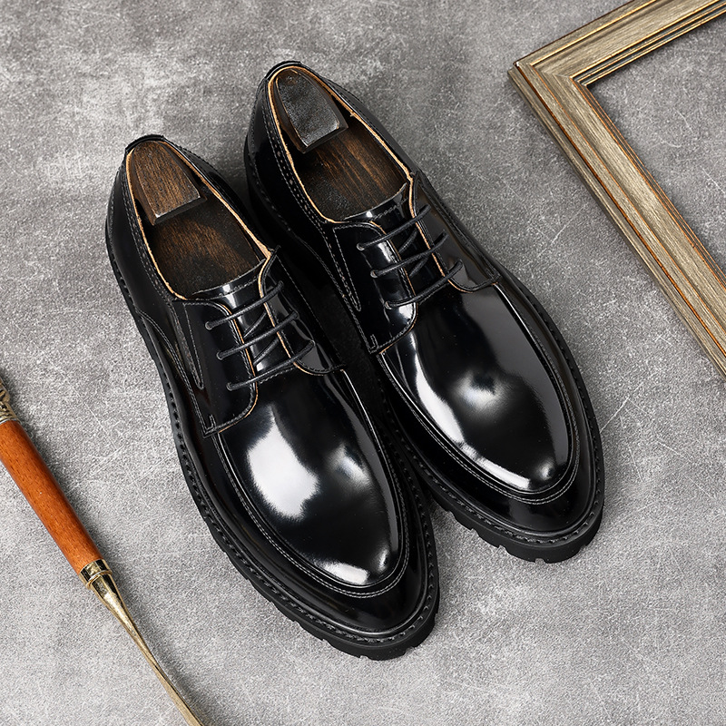 Confident Presence High-Gloss Finish Leather Derby Shoes
