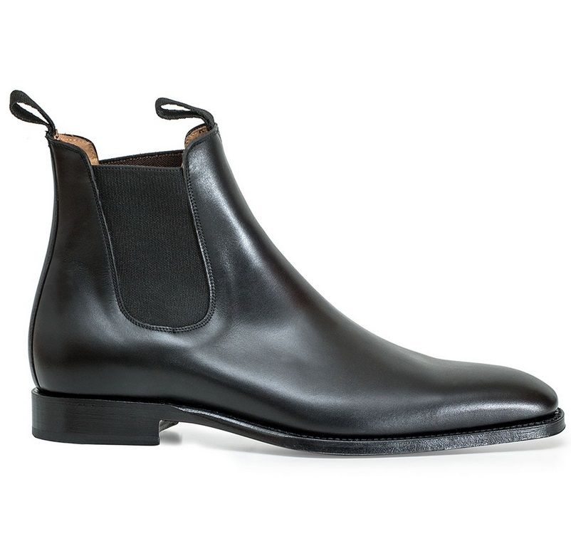 Men’s classic Chelsea ankle boots left side profile