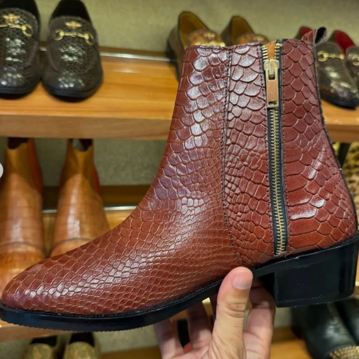 Edgy Fashion Snakeskin Embossed Chelsea Boots-Colinshoes