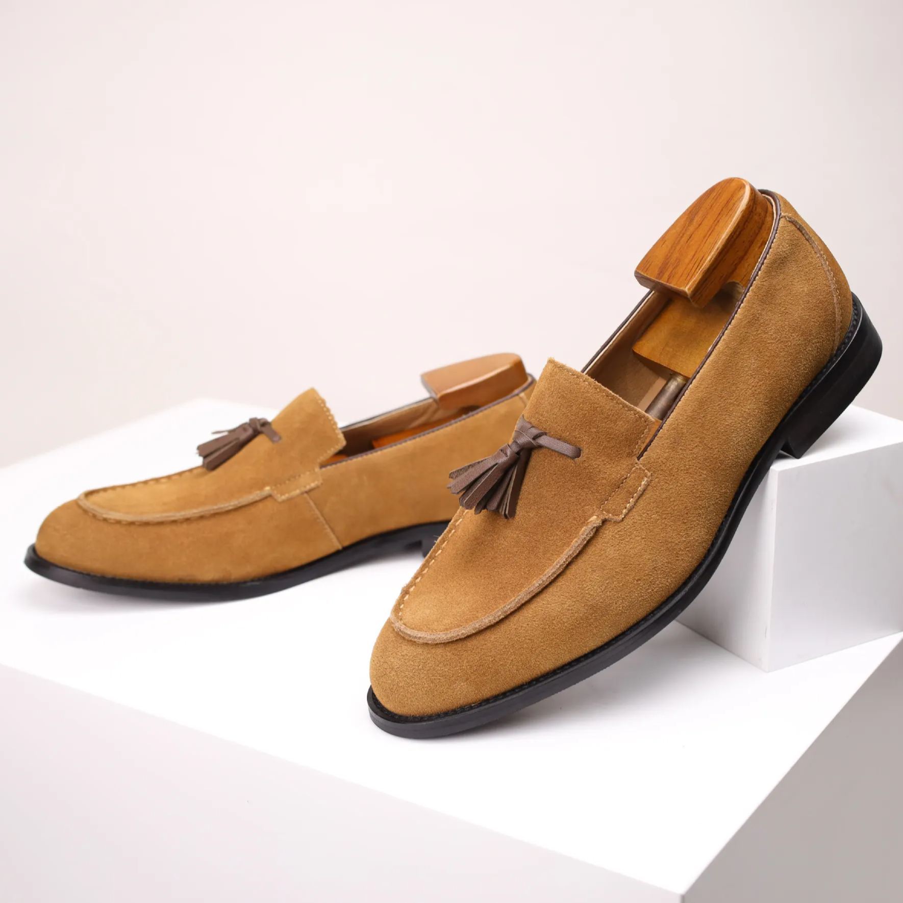 Effortless Wear Suede Tassel Loafers for Men