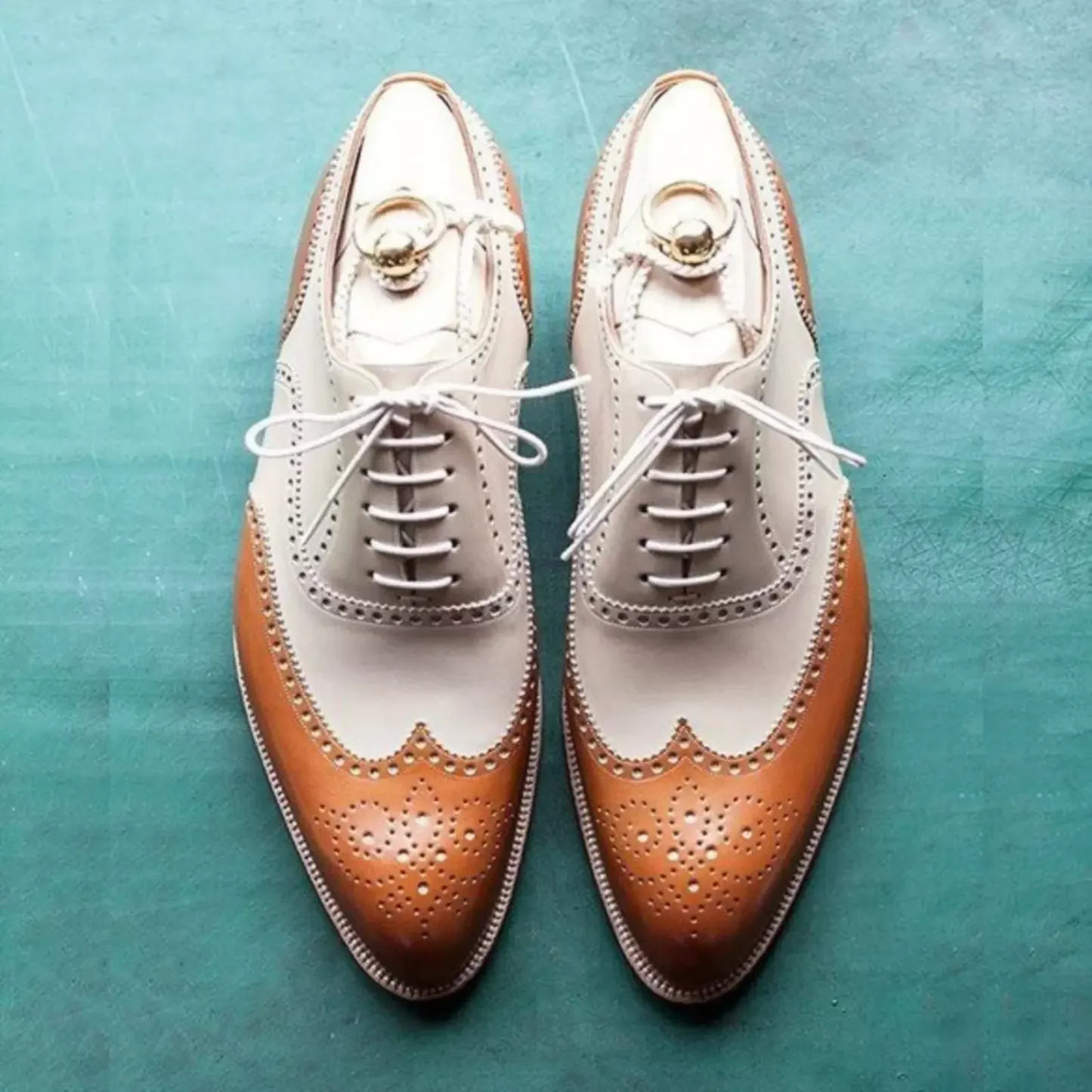 Two-Tone Gentleman's Brogue Oxfords-Colinshoes