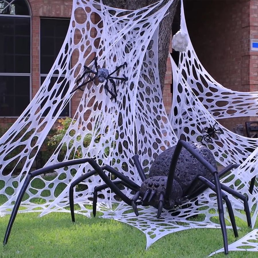 Stretchy Spider Webbing for Halloween garden Decor