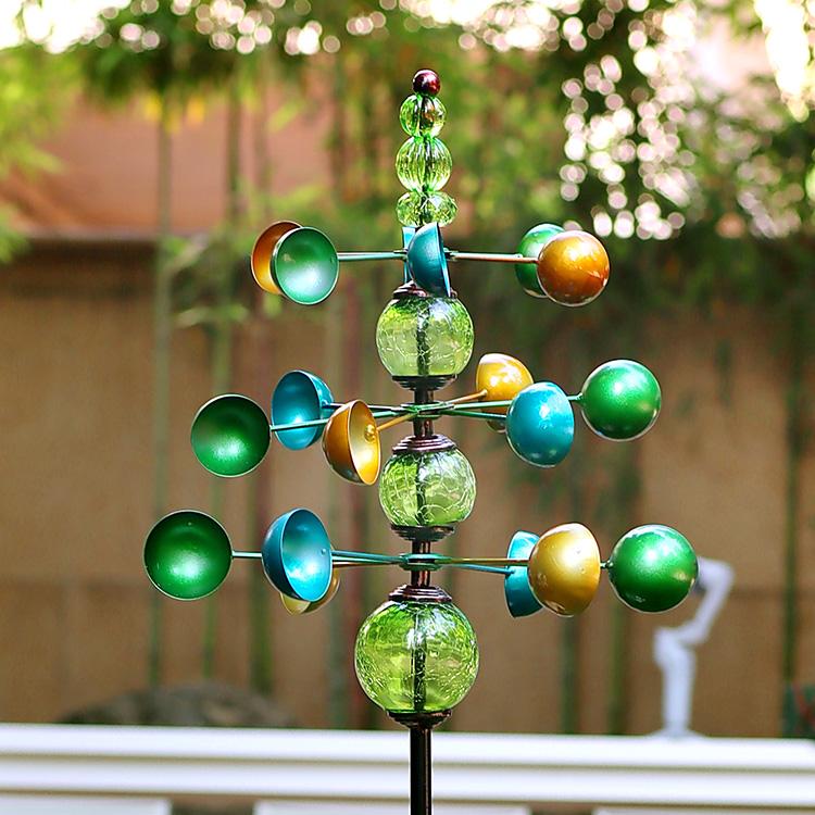 Cosmic Kinetic Spinner