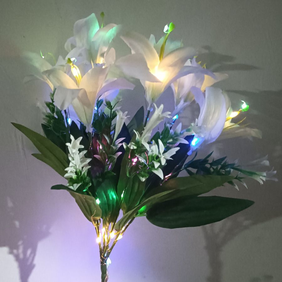 Solar Lily Light