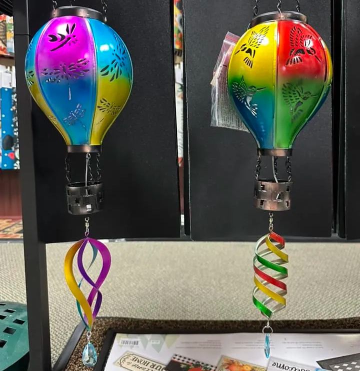 Metal Hot Air Balloon Spinner Solar Lantern - Dragonfly