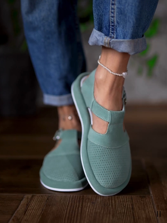 Women's elegant summer sandals