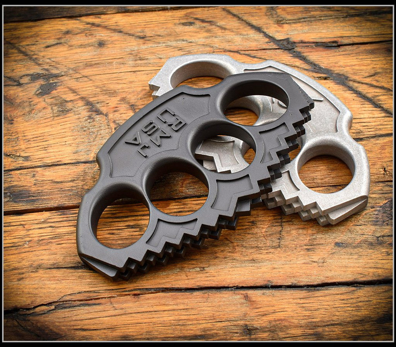 🔥Hot selling🔥 FOUR-FINGER SELF-DEFENSE BRASS KNUCKLE
