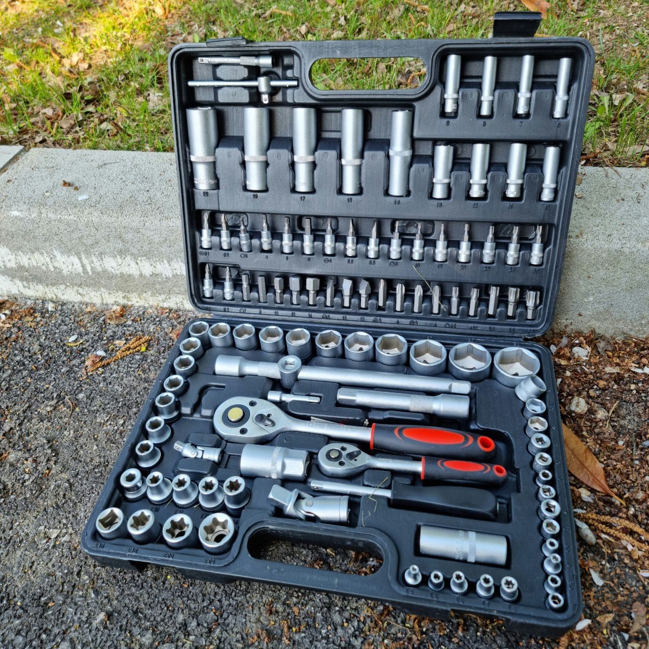 108-dielna sada nástrčných kľúčov