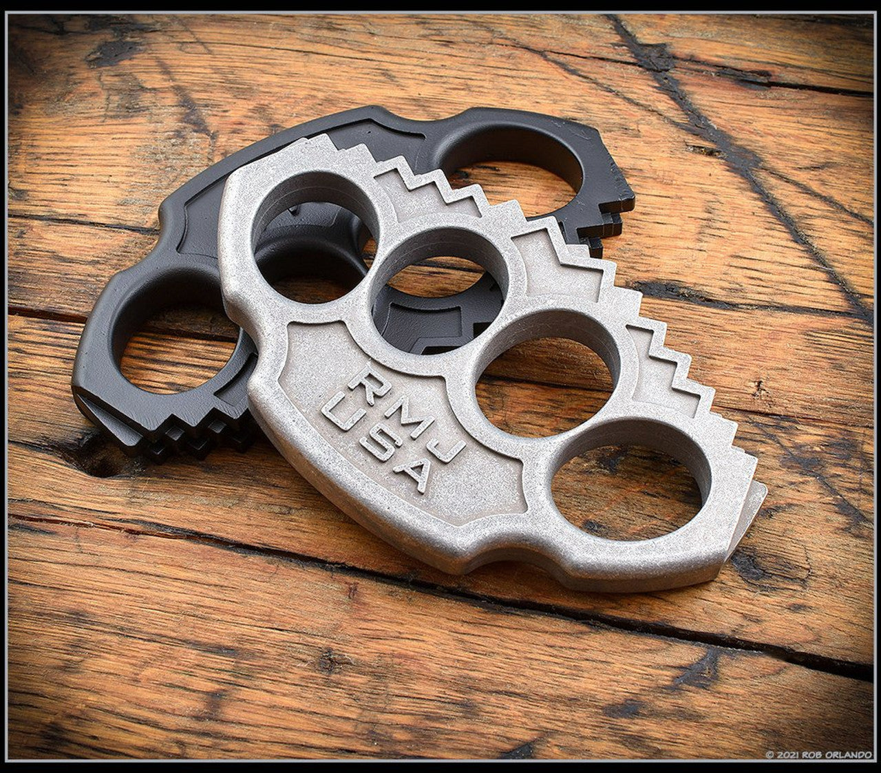 🔥Hot selling🔥 FOUR-FINGER SELF-DEFENSE BRASS KNUCKLE