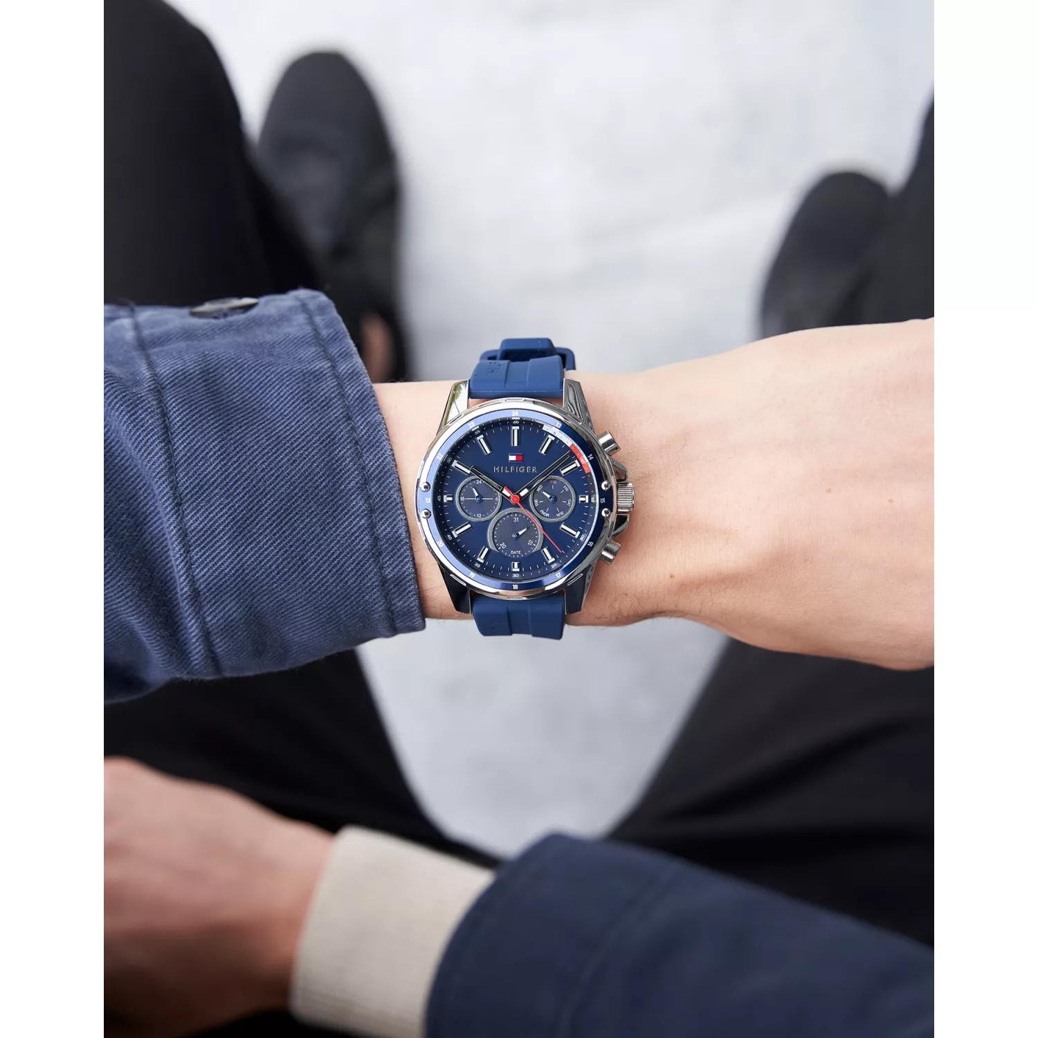 【🎄Karácsonyi akció 50% kedvezmény / ingyenes kiszállítás】TOMMY HILFIGER MASON FÉRFI ÓRA