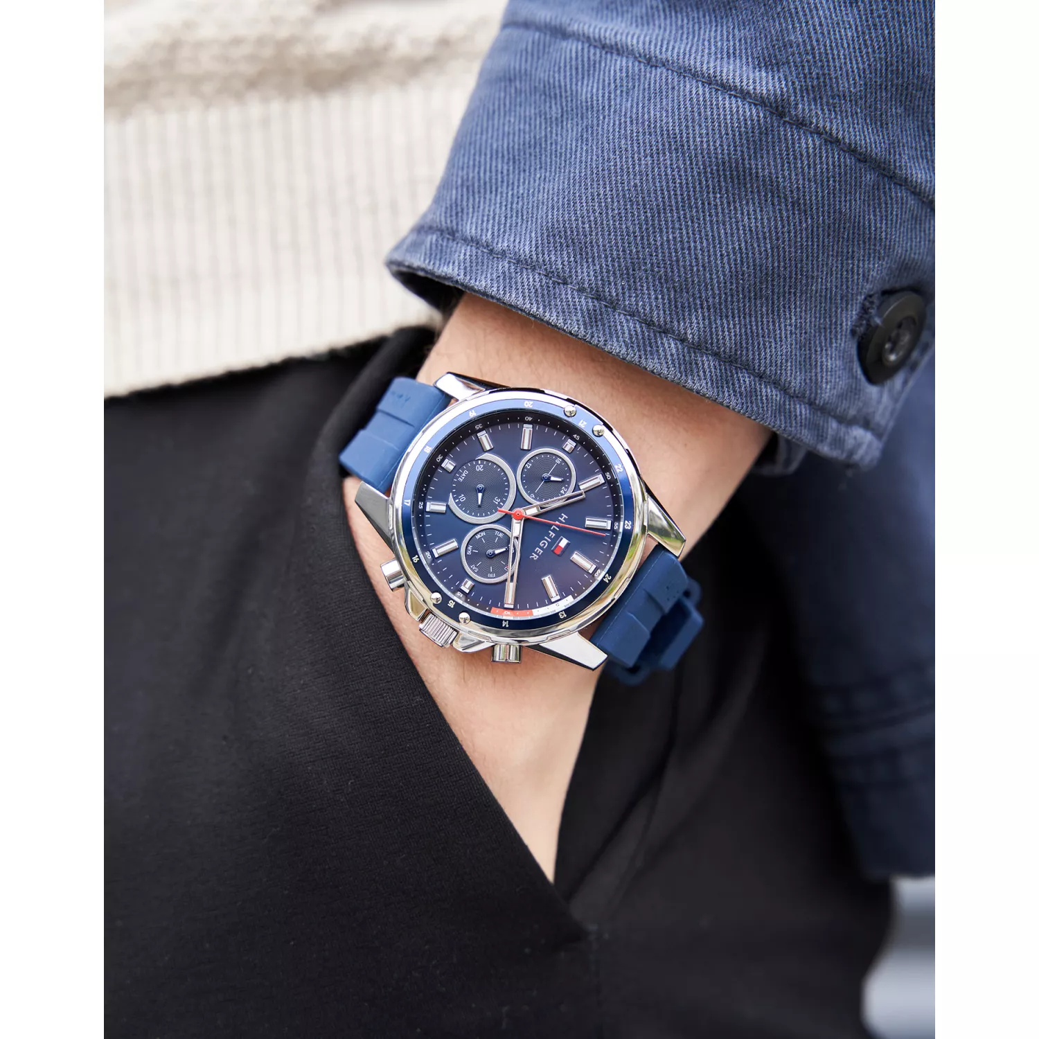 【🎄Karácsonyi akció 50% kedvezmény / ingyenes kiszállítás】TOMMY HILFIGER MASON FÉRFI ÓRA