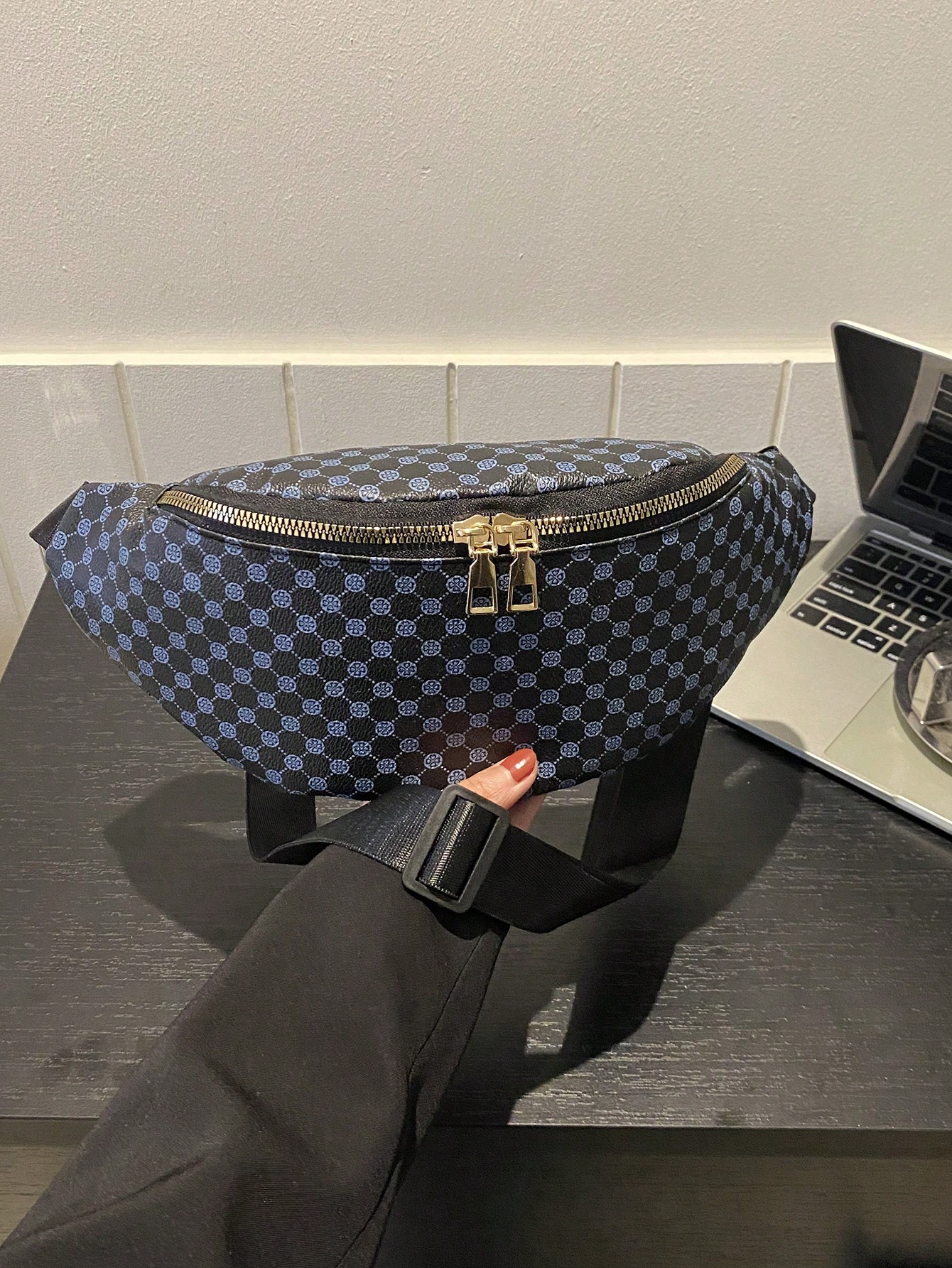 Fashionable Full Printed Waist Bag