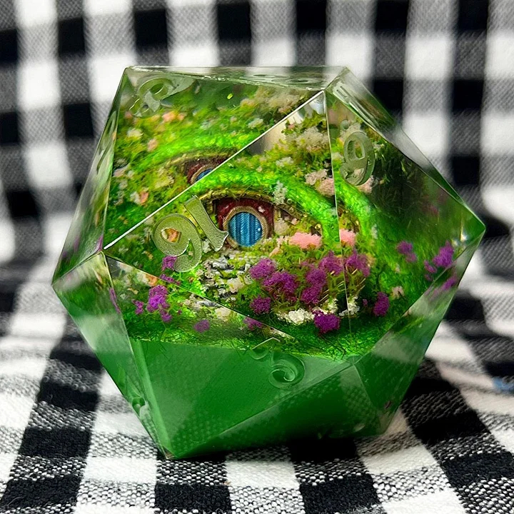 Halfling Home 50mm D20 Die