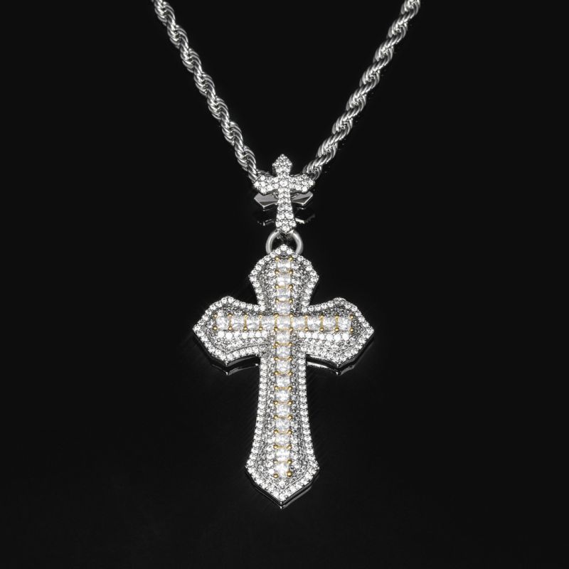 Μενταγιόν Helloice Ice Cluster Princess Cut Cross Cut