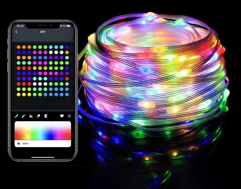 🎄Multi-color LED animated outdoor Christmas tree