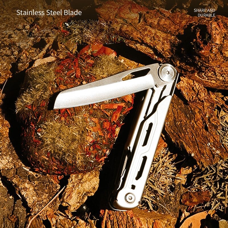 Multifunctional knife for outdoor survival