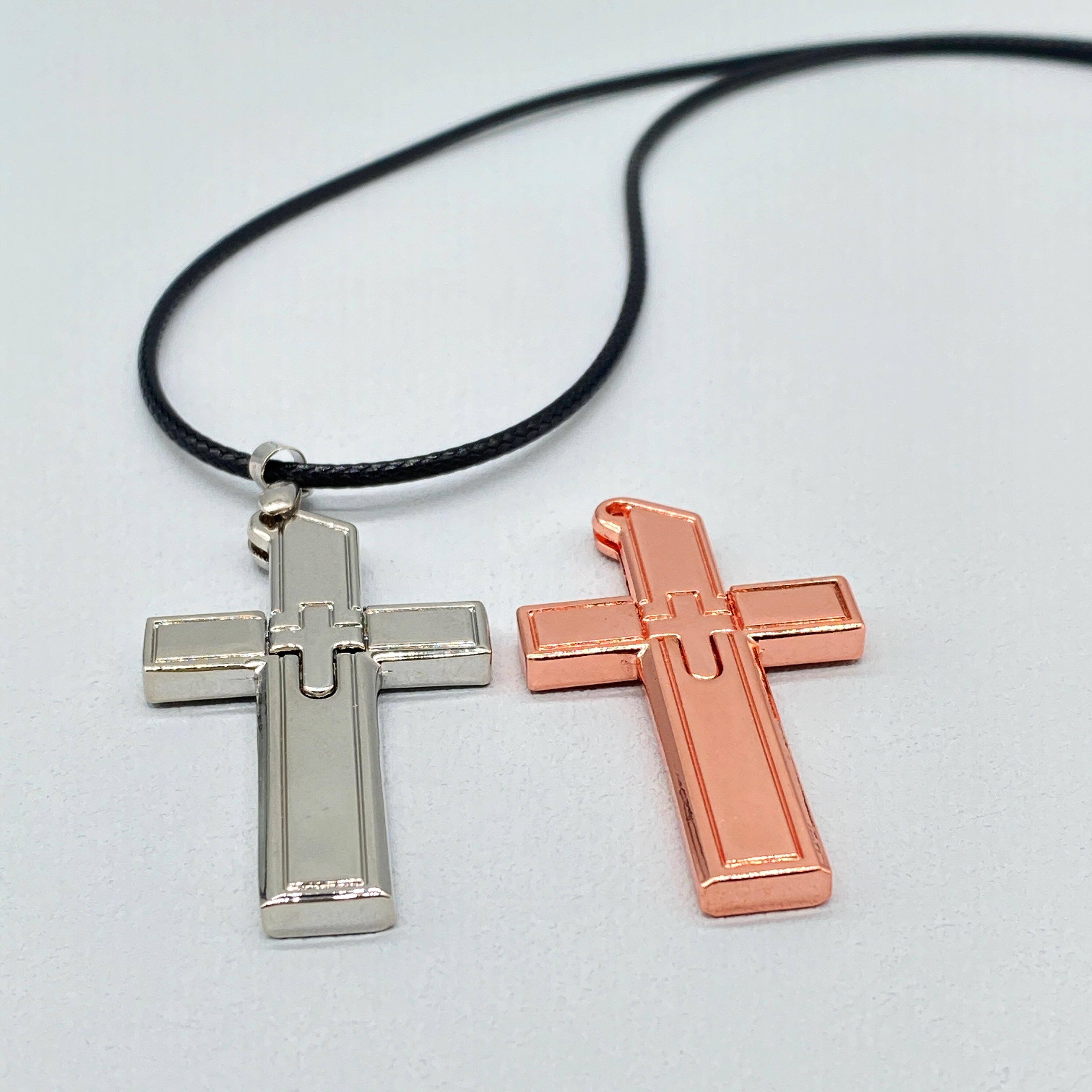 Stainless steel pendant necklace Couple stainless steel cross necklace The best gift for your girlfriend