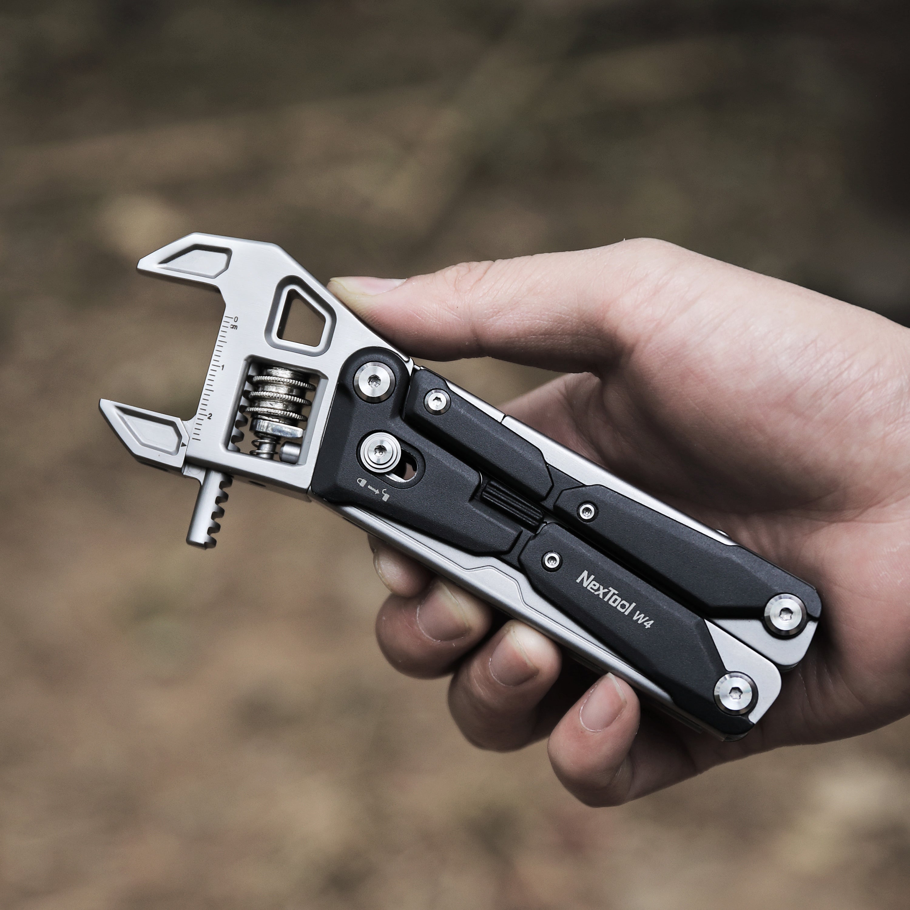 Adjustable Ratchet Wrench Multitool, 11-IN-1 Foldable EDC Tool