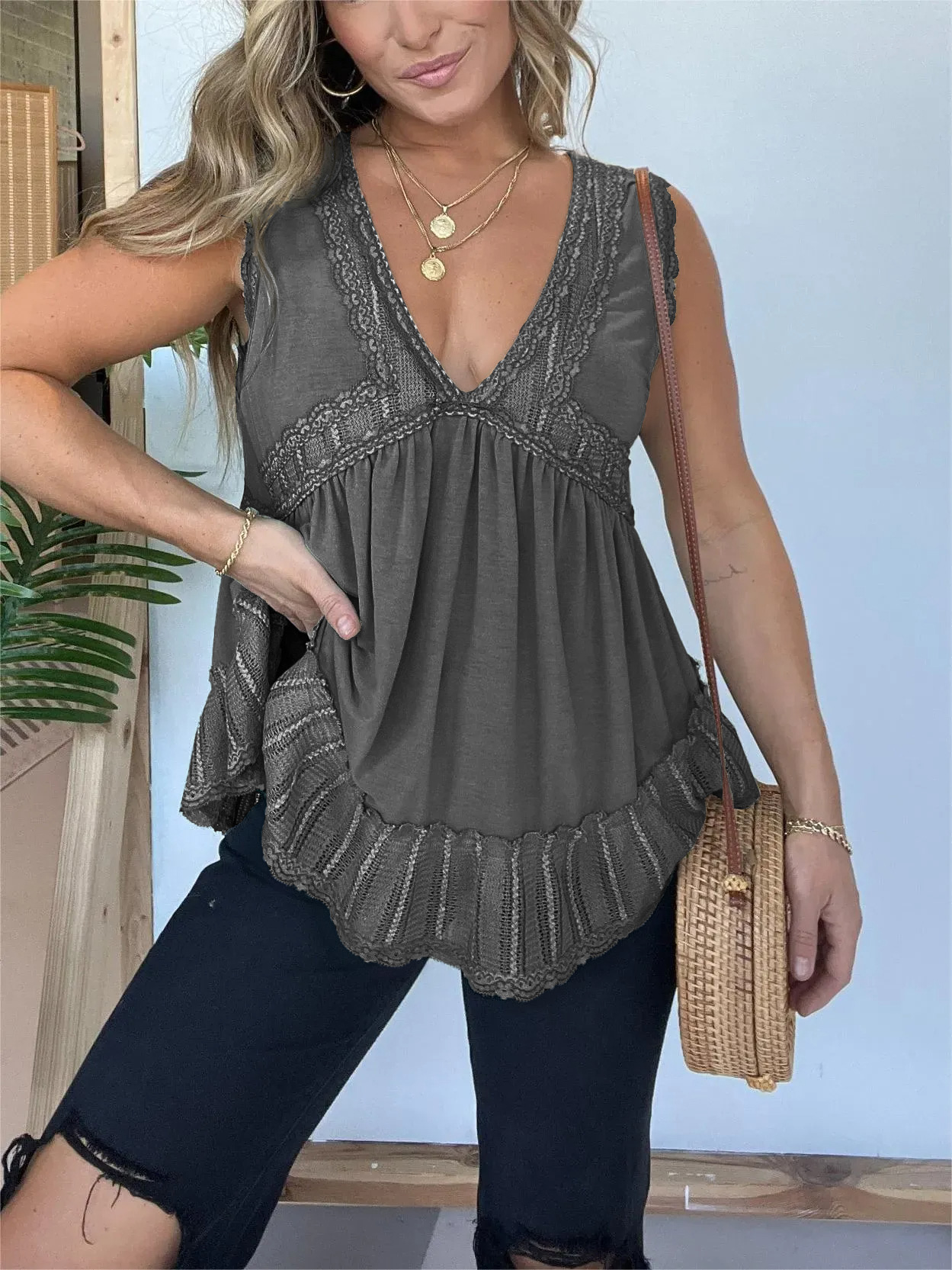 2024 New V-neckline Sleeveless Flow Top with Lace Trim (Buy 2 Free Shipping) 