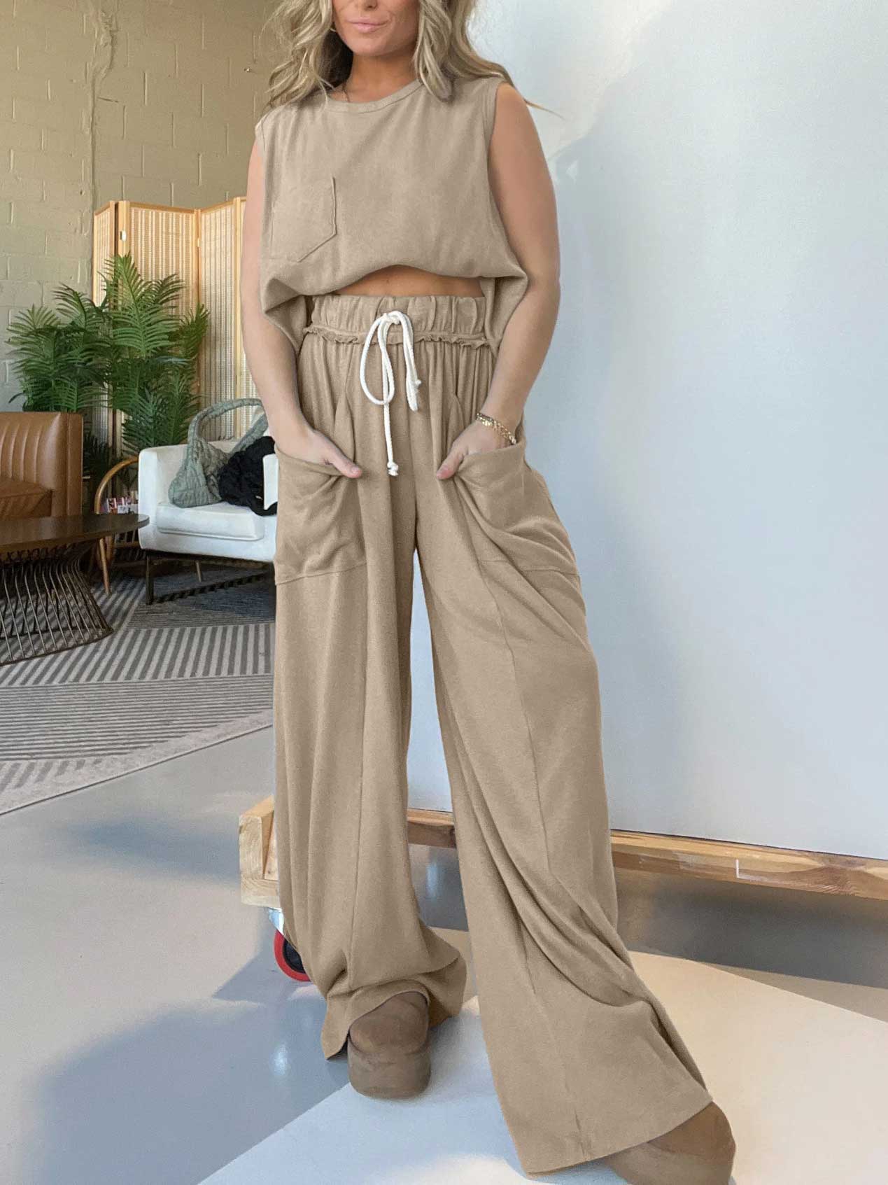 Short Sleeveless Tank Top Wide Leg Sweatpants Set (Buy 2 Free Shipping)