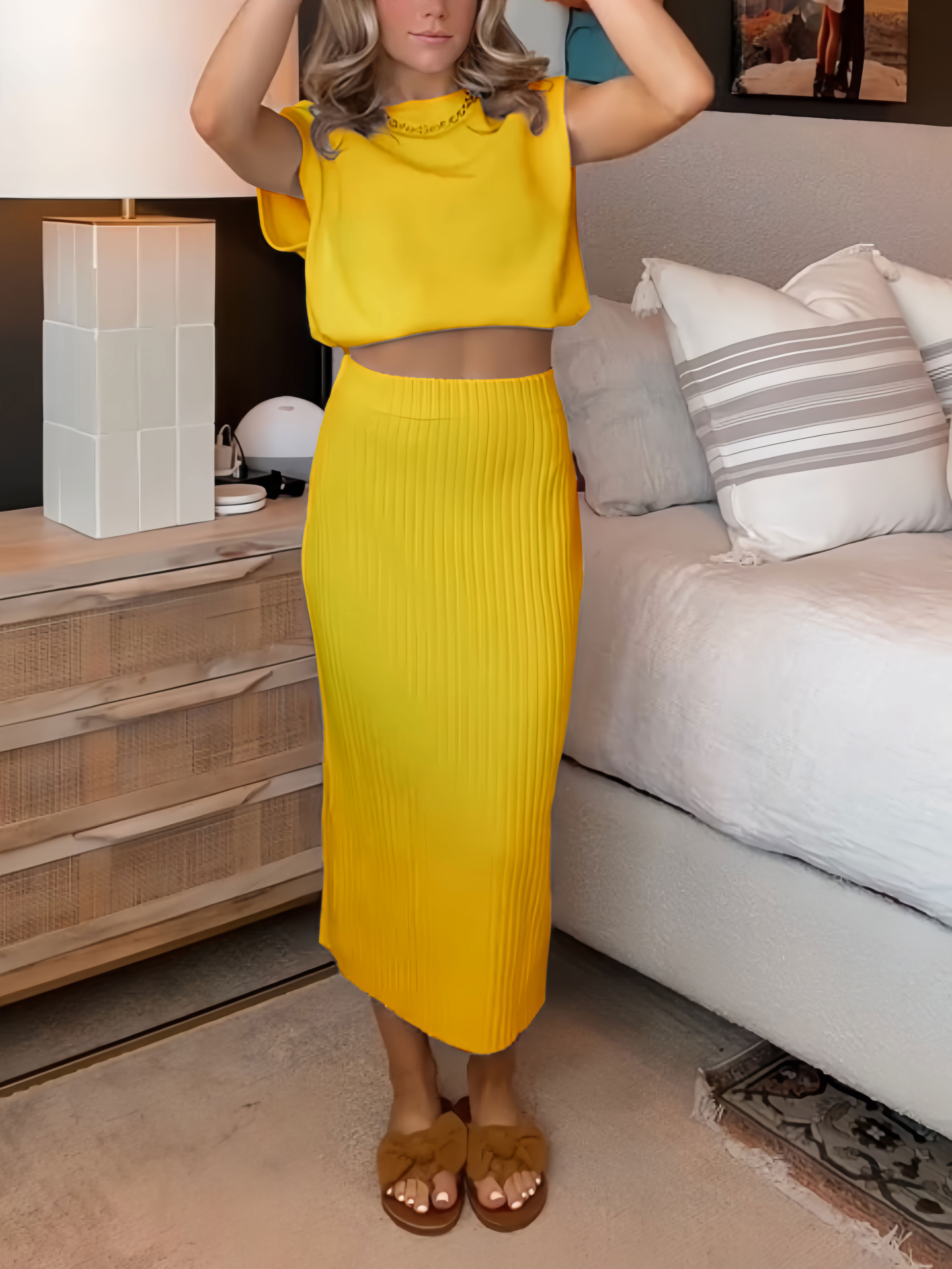 Women's Knit Sleeveless Pullover and Skirt Set