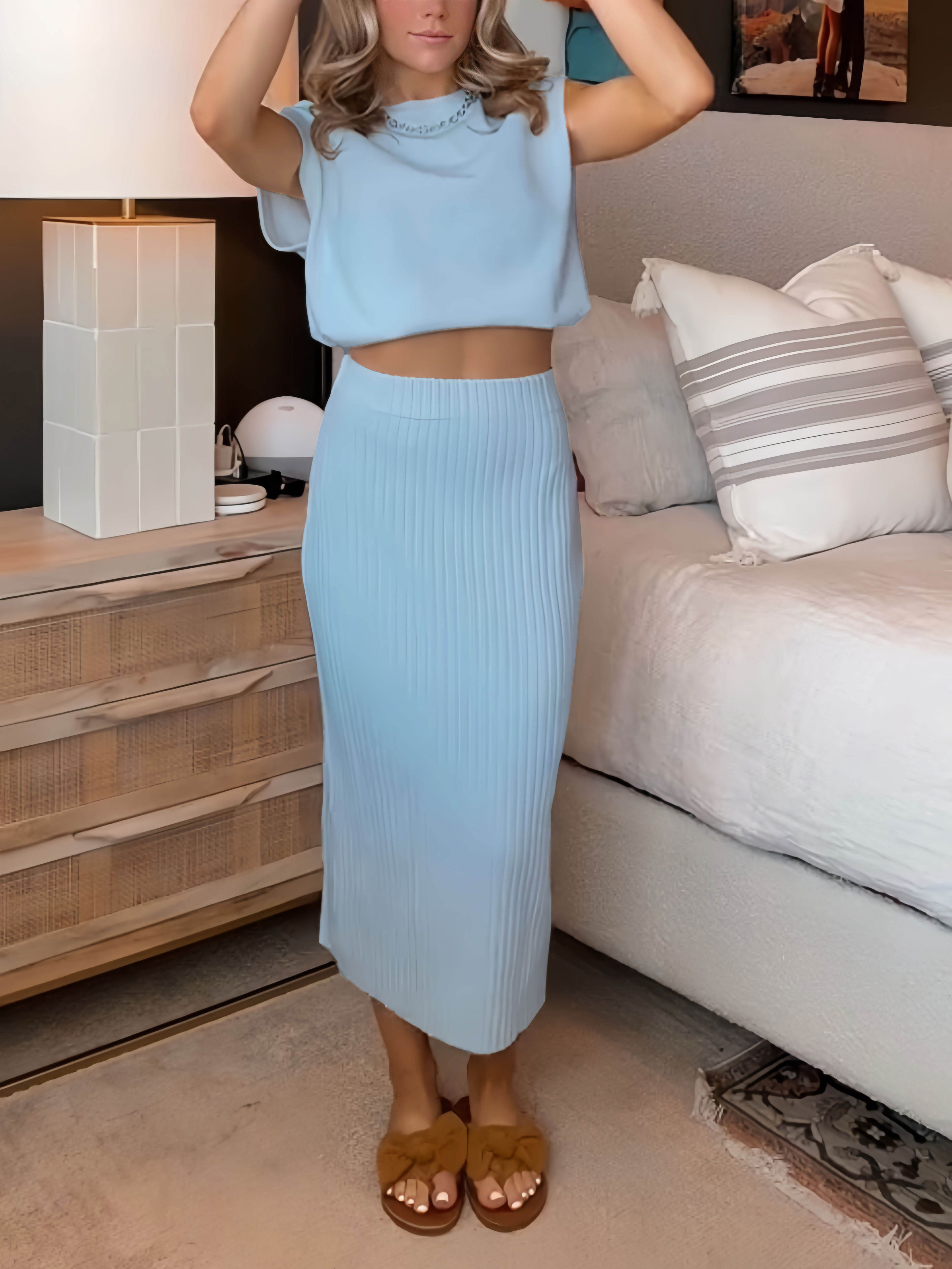 Women's Knit Sleeveless Pullover and Skirt Set