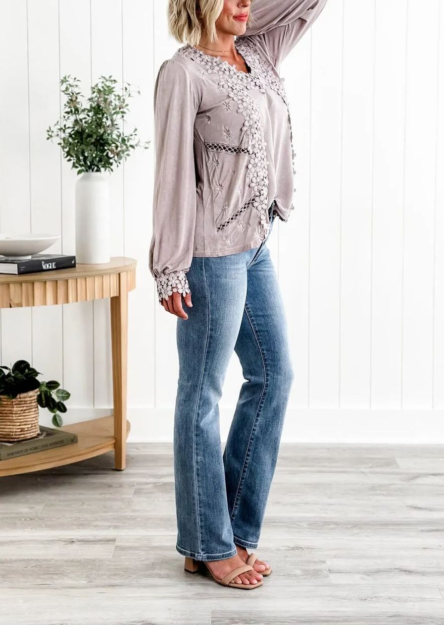 🔥LAST DAY 50% OFF🥳 Tummy Control Bootcut Jeans