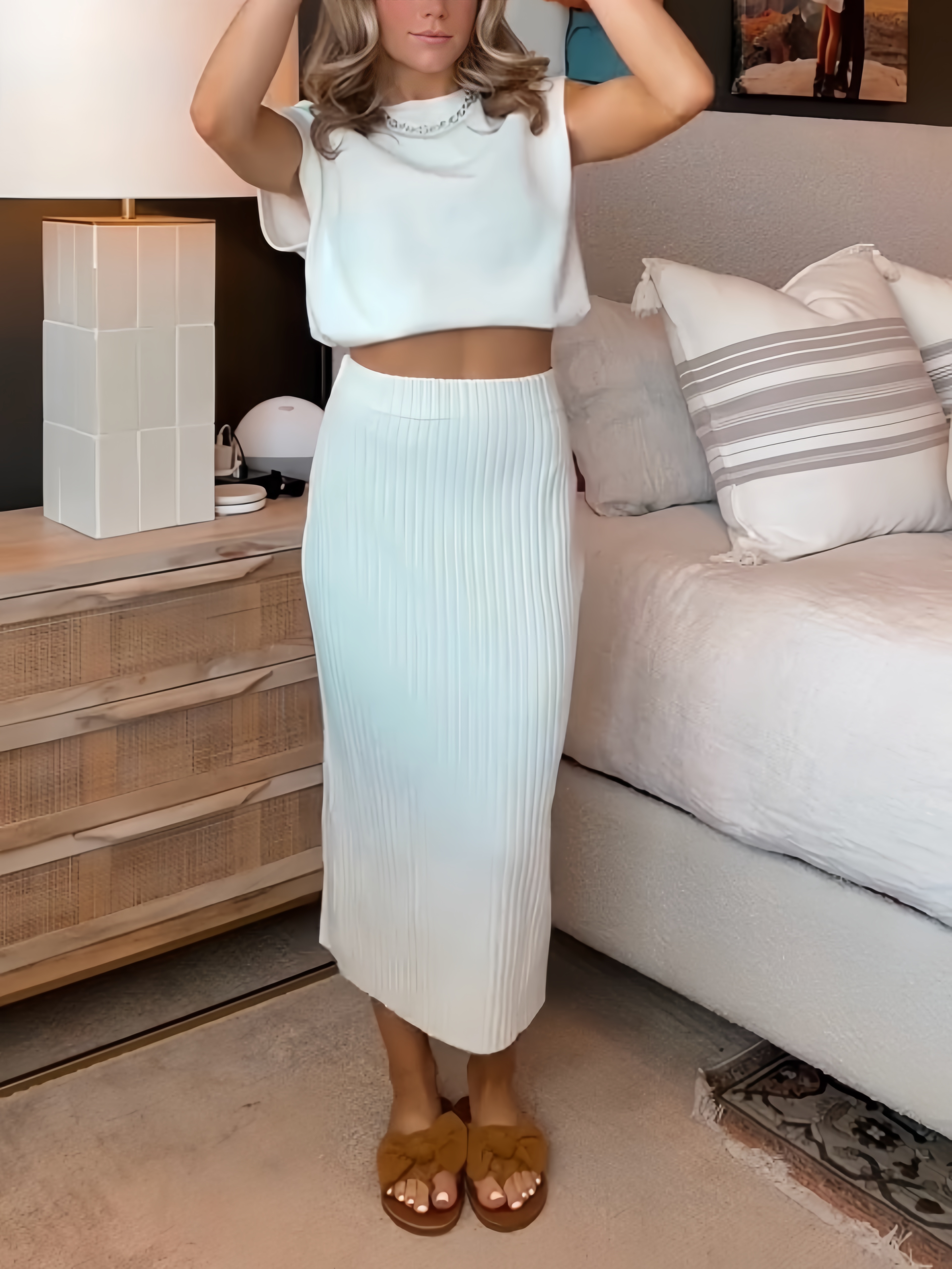 Women's Knit Sleeveless Pullover and Skirt Set