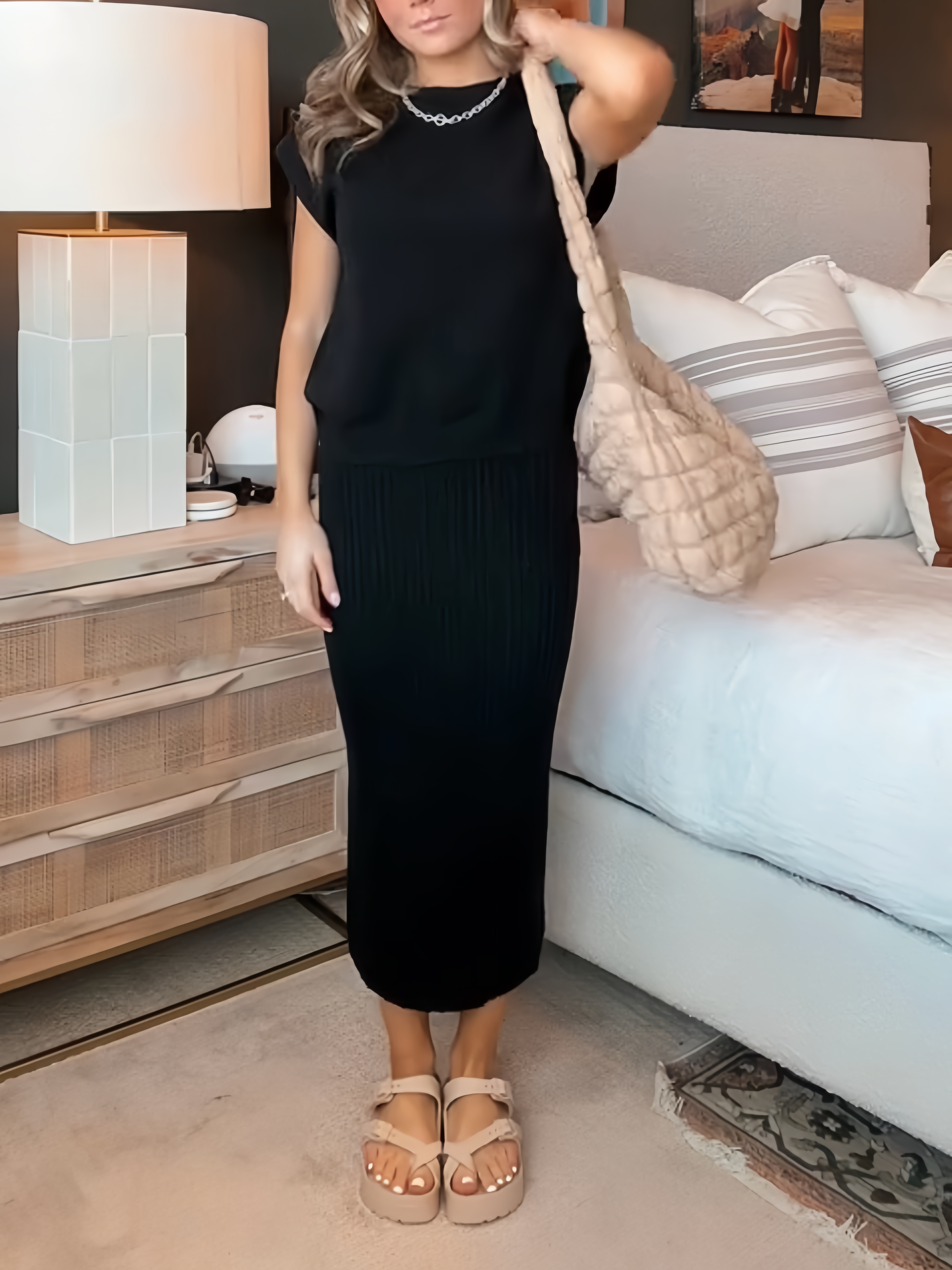 Women's Knit Sleeveless Pullover and Skirt Set