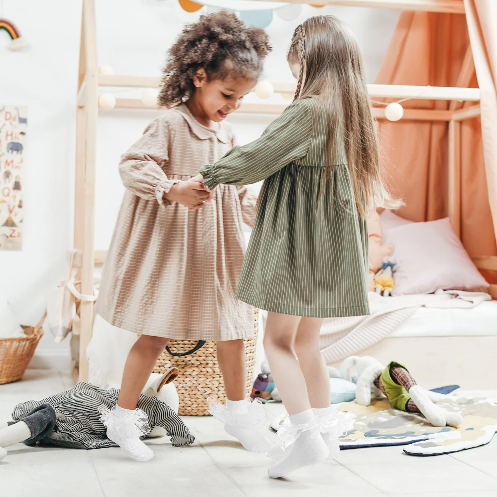 Armscye Girls' Ruffle Cotton Socks, White (6 Pack)