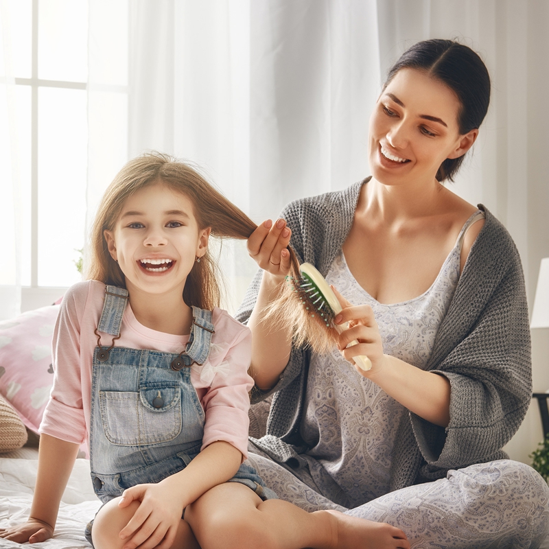 AOWOO 16 Pcs Mini Wet Hair Brush Bulk, Travel Detangling Brush, Detangling Pocket Hairbrush Small Paddle Hair Brush for Women Kids Wet or Dry Hair