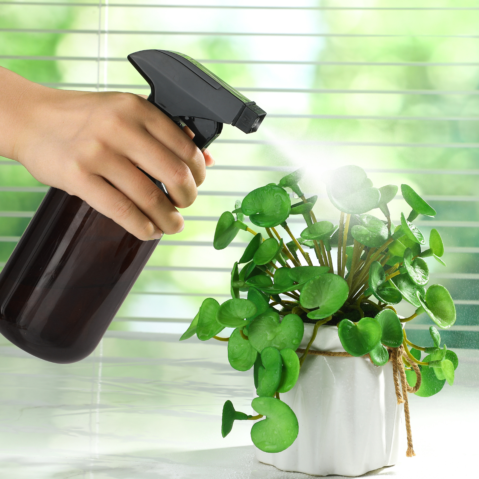 Armscye 3 Pack Amber Spray Bottles Empty, 16.9 Oz Plastic Spray Bottle for Cleaning, Adjustable Nozzle Squirt Bottle for Plants Hair, Refillable Spray Container with Free Measuring Cup and Stickers