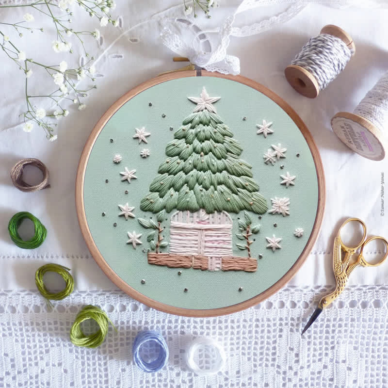 Rubbyoo Embroidery Kit - White Christmas - image 7