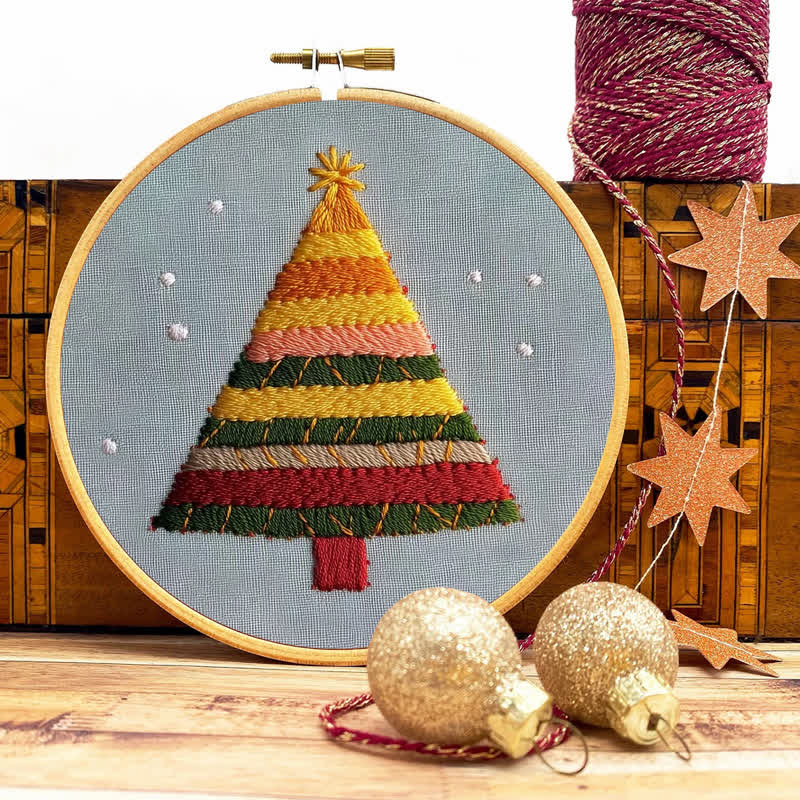 Rubbyoo Embroidery Kit -String Christmas Tree - image 9