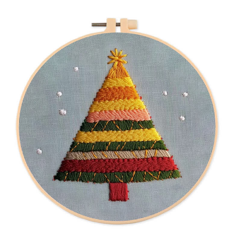 Rubbyoo Embroidery Kit -String Christmas Tree - image 1