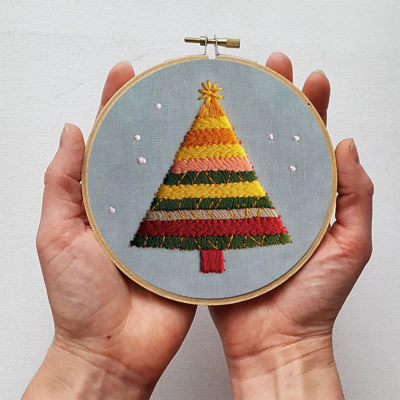Rubbyoo Embroidery Kit -String Christmas Tree - image 5