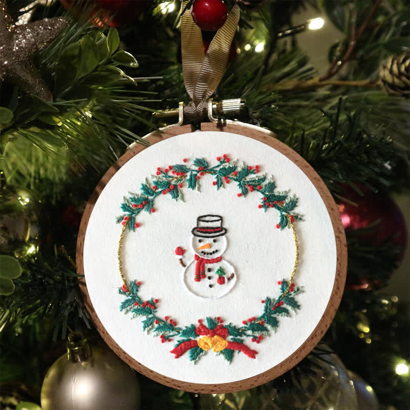 Rubbyoo Embroidery Kit - Christmas Snowman Wreath  - image 6