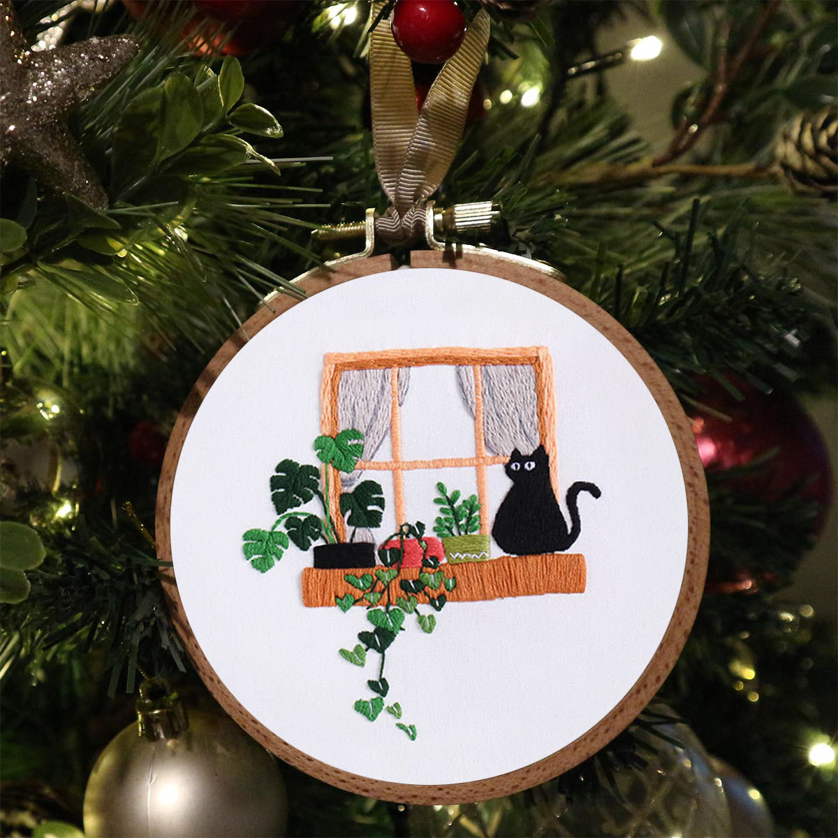 Rubbyoo Embroidery Kit- Black cat on the windowsill - image 4