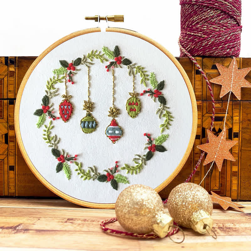 Rubbyoo Embroidery Kit - Beautiful Christmas Wreath - image 9