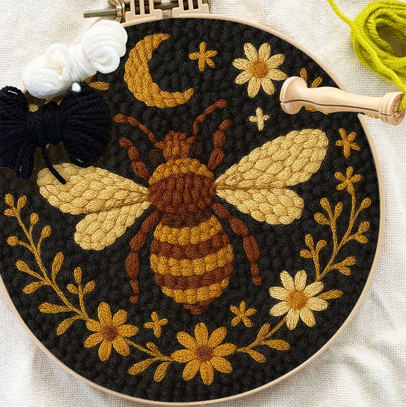 Bumble Bee Punch Needle Kit -  Handmade Decorative Needlepoint | Diy Wall Hanging - image 9