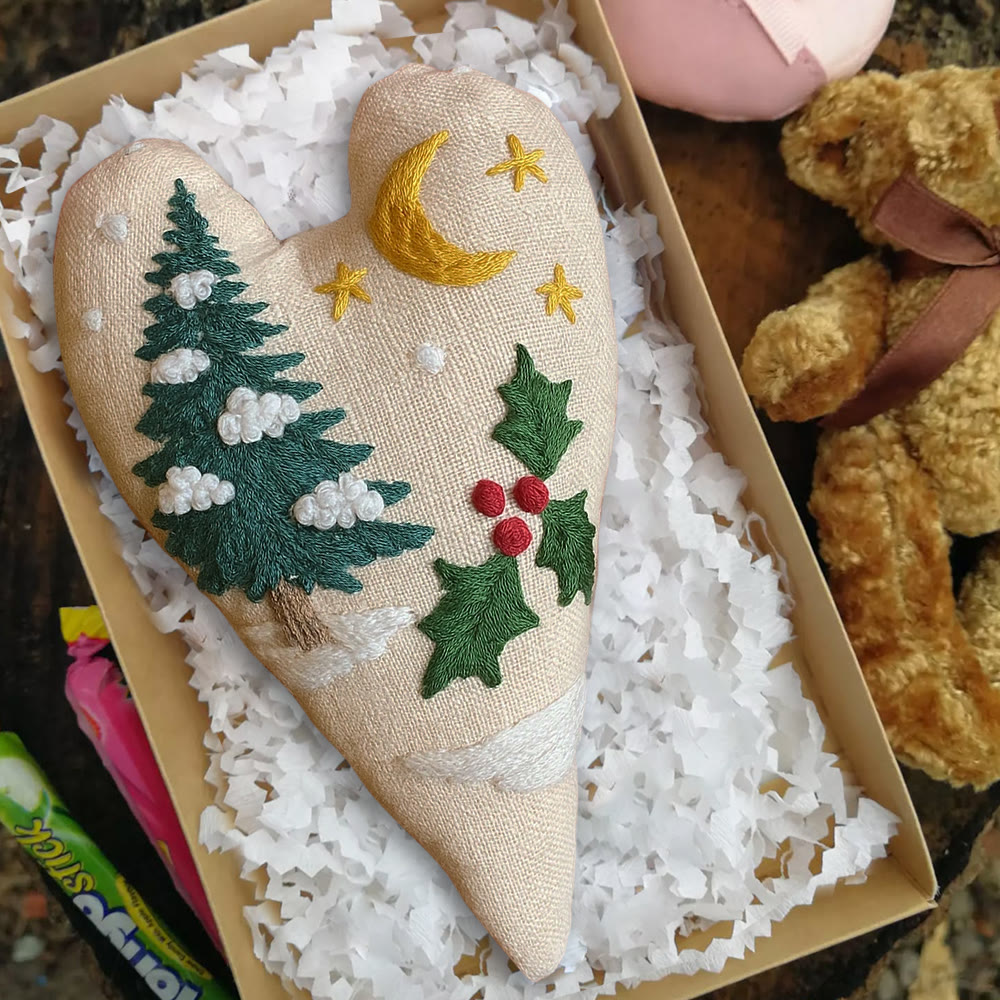 Rubbyoo Heart Embroidery Kit - Christmas Sign | Perfect For Home Decor | Handmade Needle Artwork - image 7