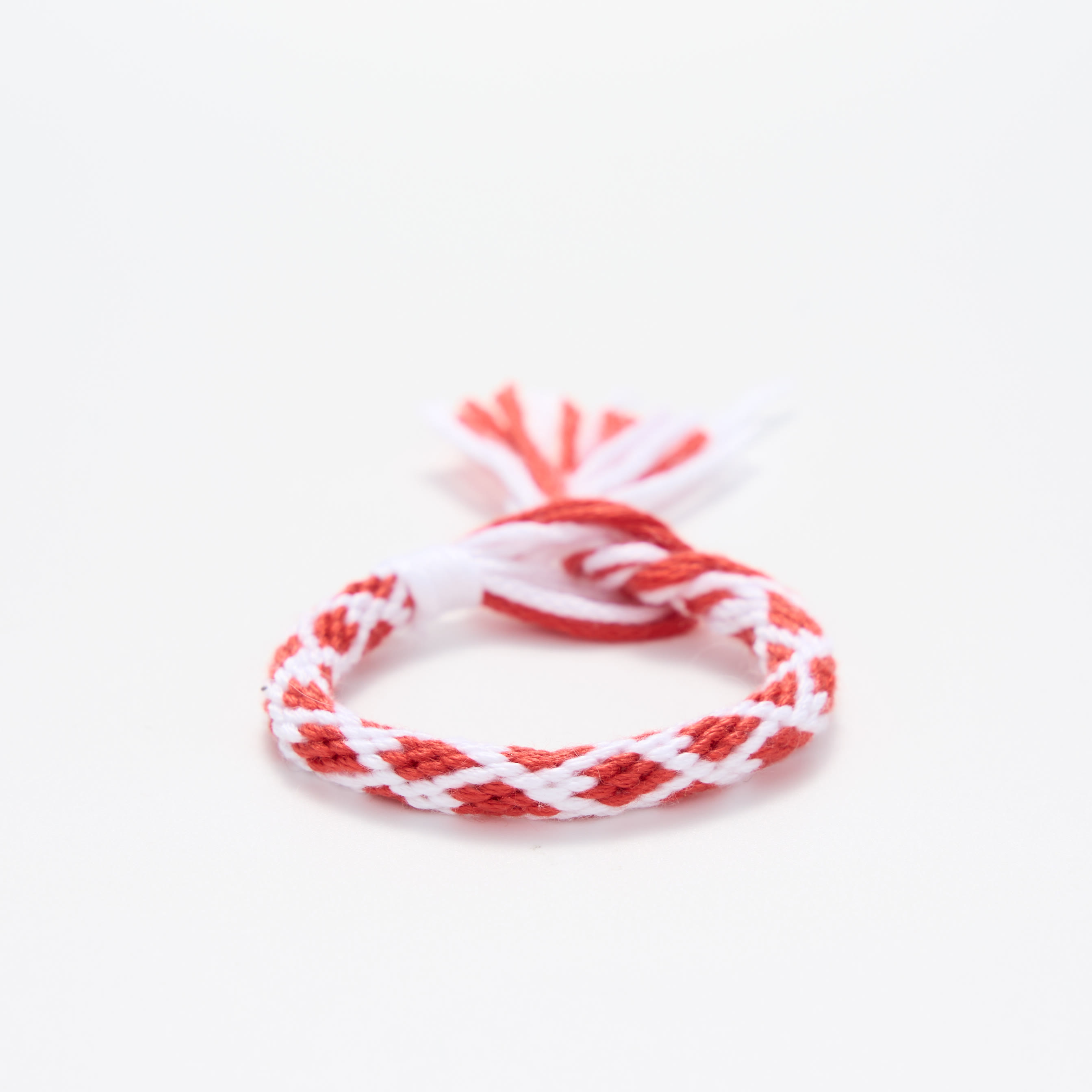 Rubbyoo Kumihimo Bracelet Kit - Candy Cane Color | Matching Couples Bracelets | Summer Beach Wear - Full Kit (Loom + Threads) - image 1