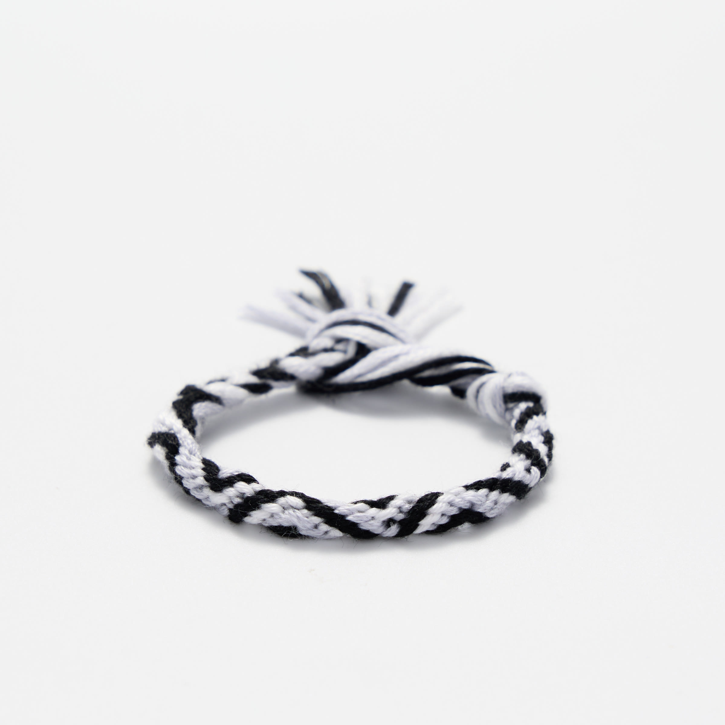 Rubbyoo Kumihimo Bracelet Kit - Night And Light | Minimalist Gift For Bestie | Stackable Aesthetic Jewelry - Full Kit (Loom + Threads) - image 1