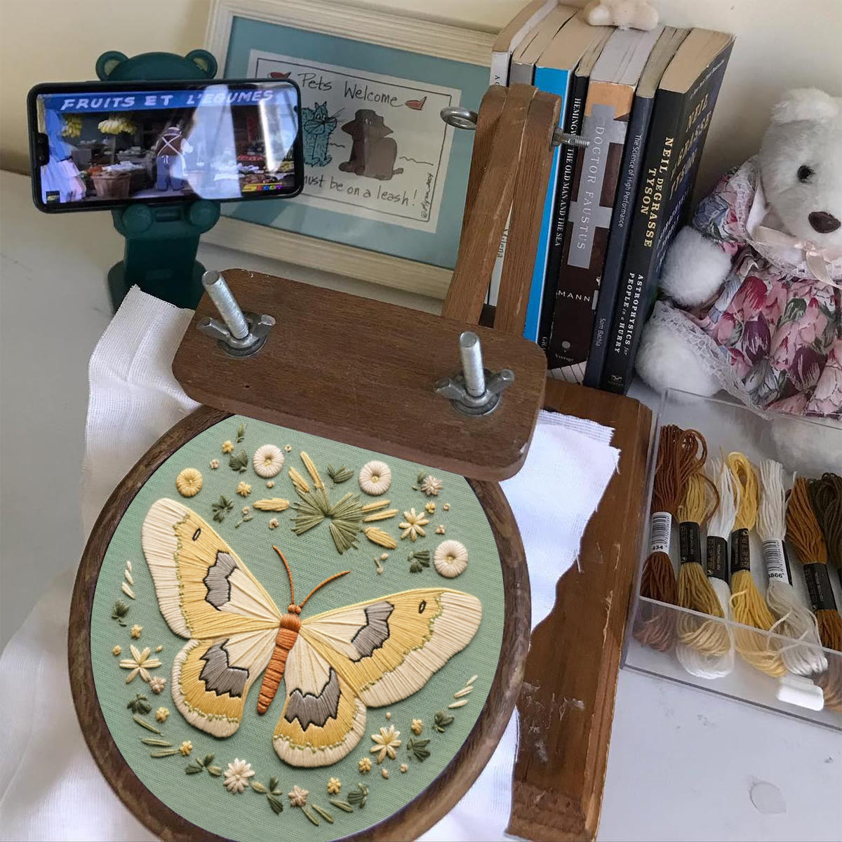 Rubbyoo Embroidery Kit - Detailed Moth | Diy Craft Kit