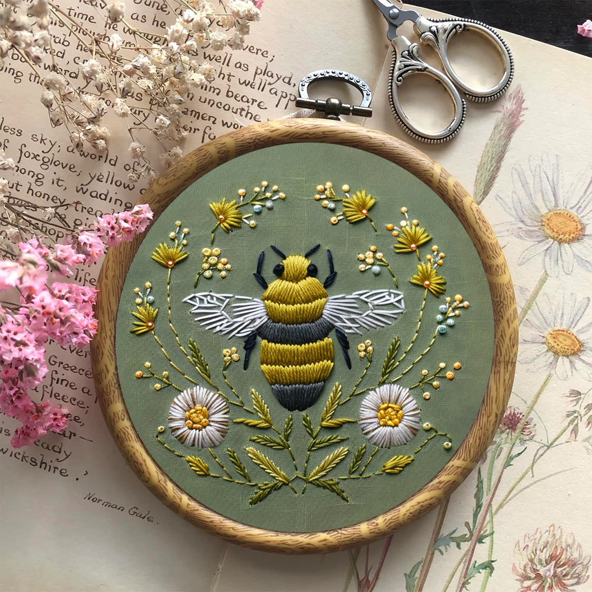 Rubbyoo Embroidery Kit-  Daisy Honey Bee - image 9