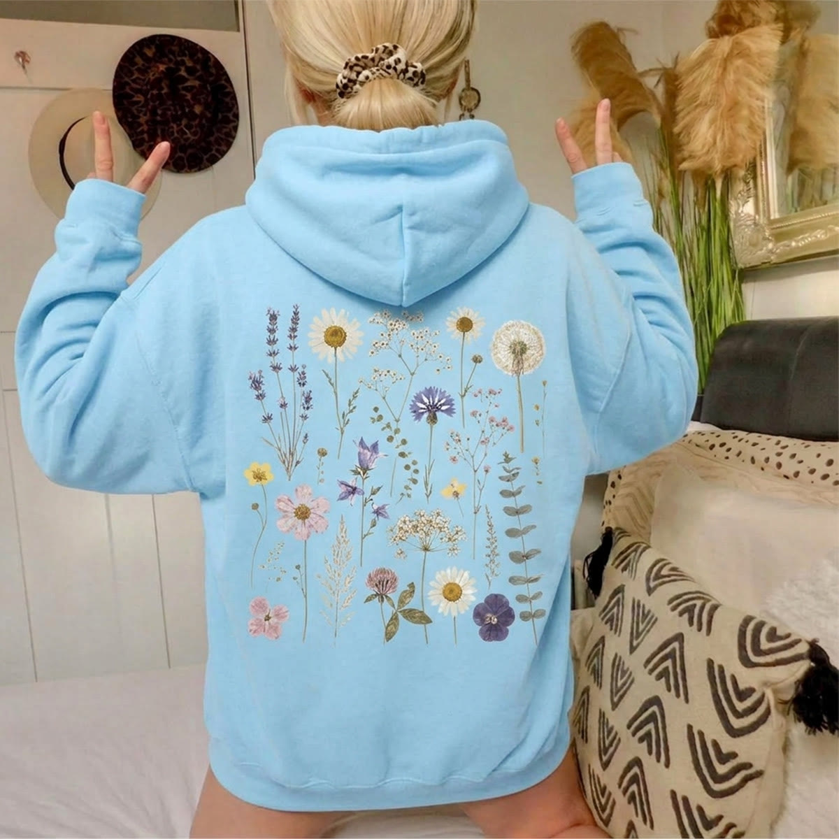 Rubbyoo Rustic Beautiful Flowers Unisex Hoodie  - image 4