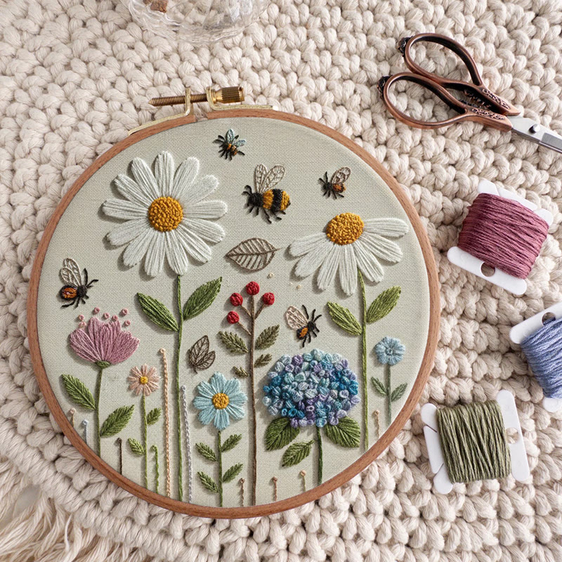 Rubbyoo Embroidery Kit - Spring Daisy | Easy Stitch Pattern | Ideal For Decoration - image 9