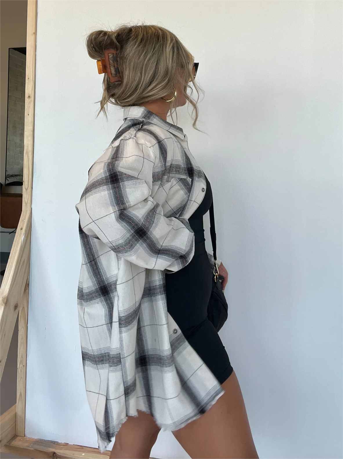 Hot Sale Oversized Button Down Plaid Frayed Shirt (Buy 2 Free Shipping)